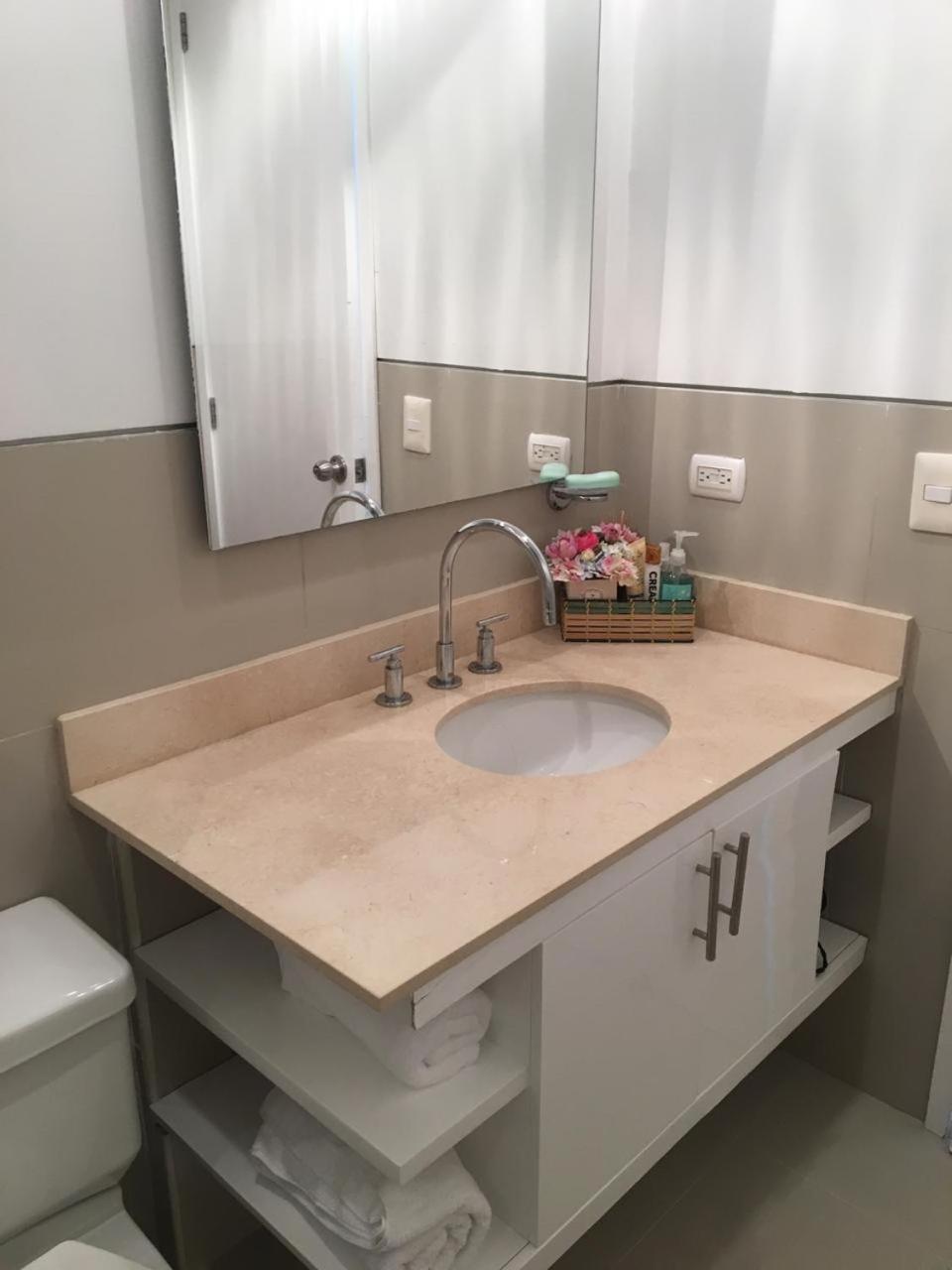 Confort Frente A La Playa En Cartagena! Apartment