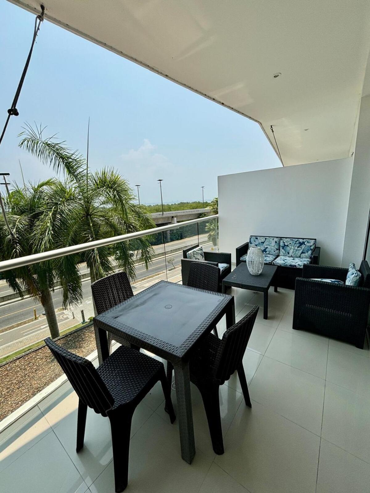 Confort Frente A La Playa En Cartagena! Apartamento